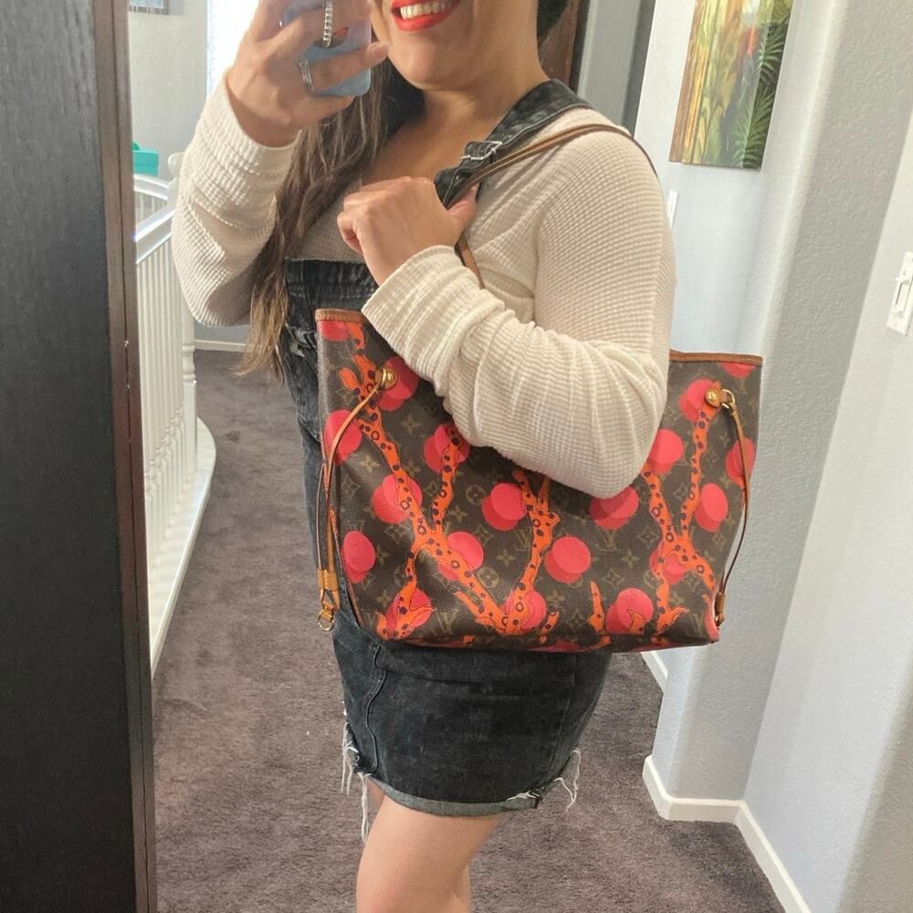 Louis Vuitton X Kusama Monogram Ramages Limited Edition Neverfull MM  Tote Bag